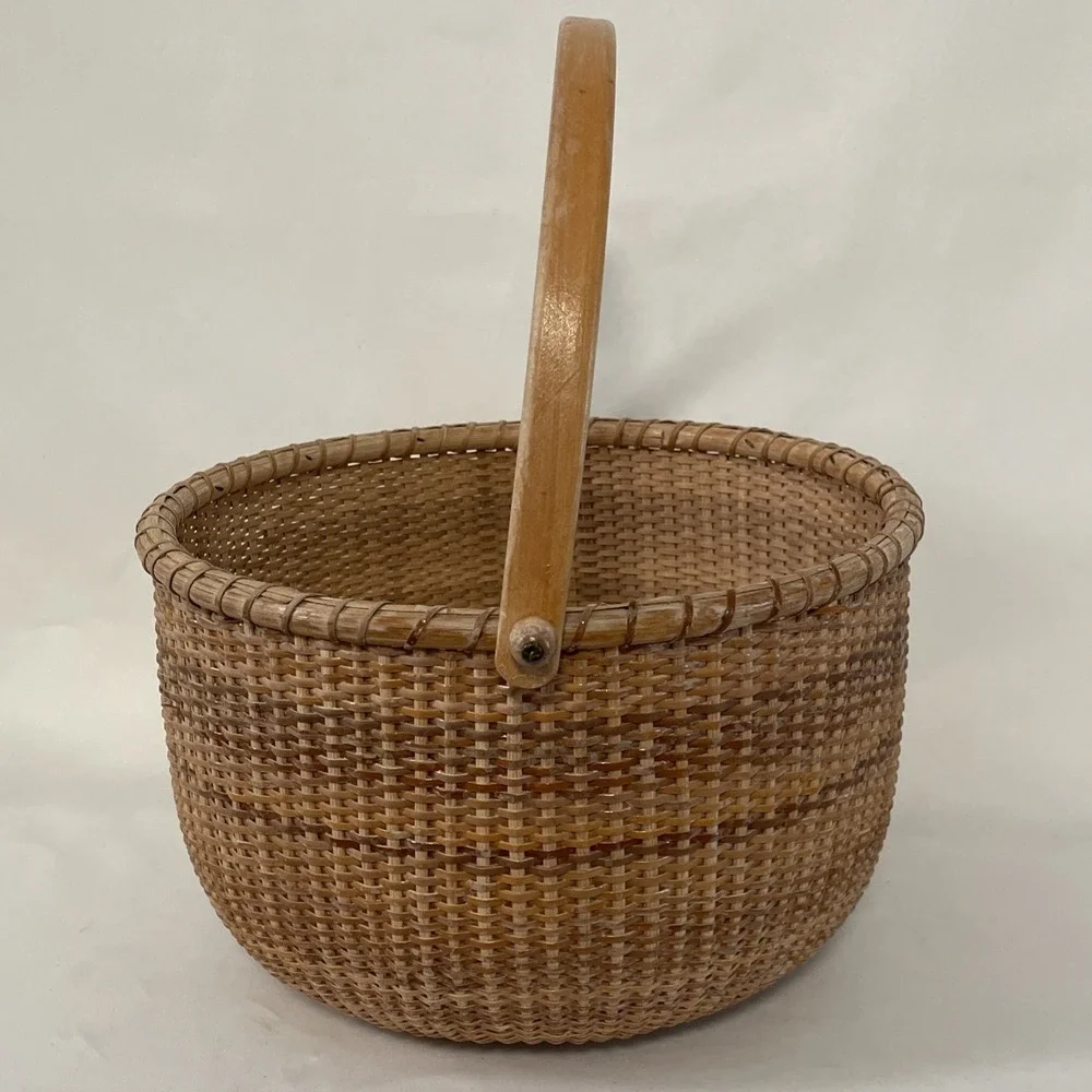 Nantucket Lighthouse Style Basket Woven Wooden Swing Handled Round 10.5